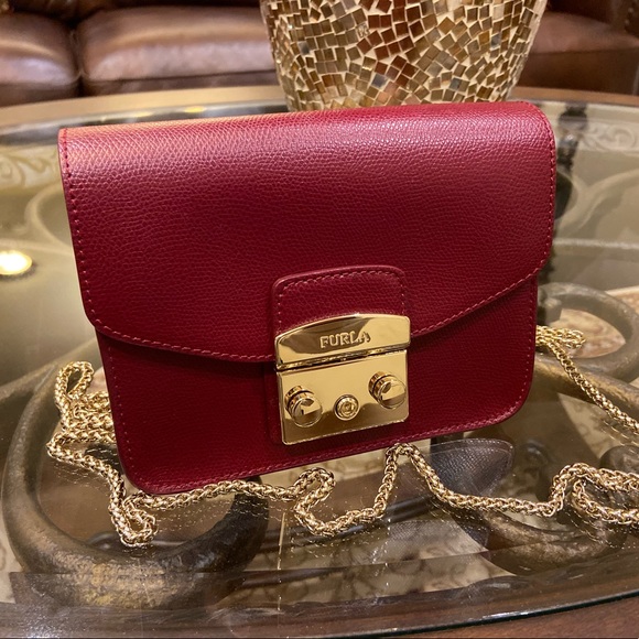 Furla Metropolis mini in Burgundy - Picture 1 of 4